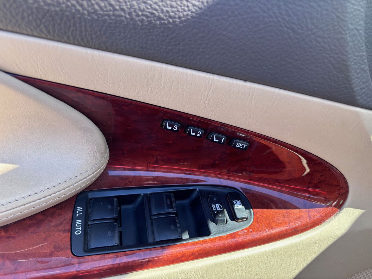 Lexus GS 450h President - Foto 15