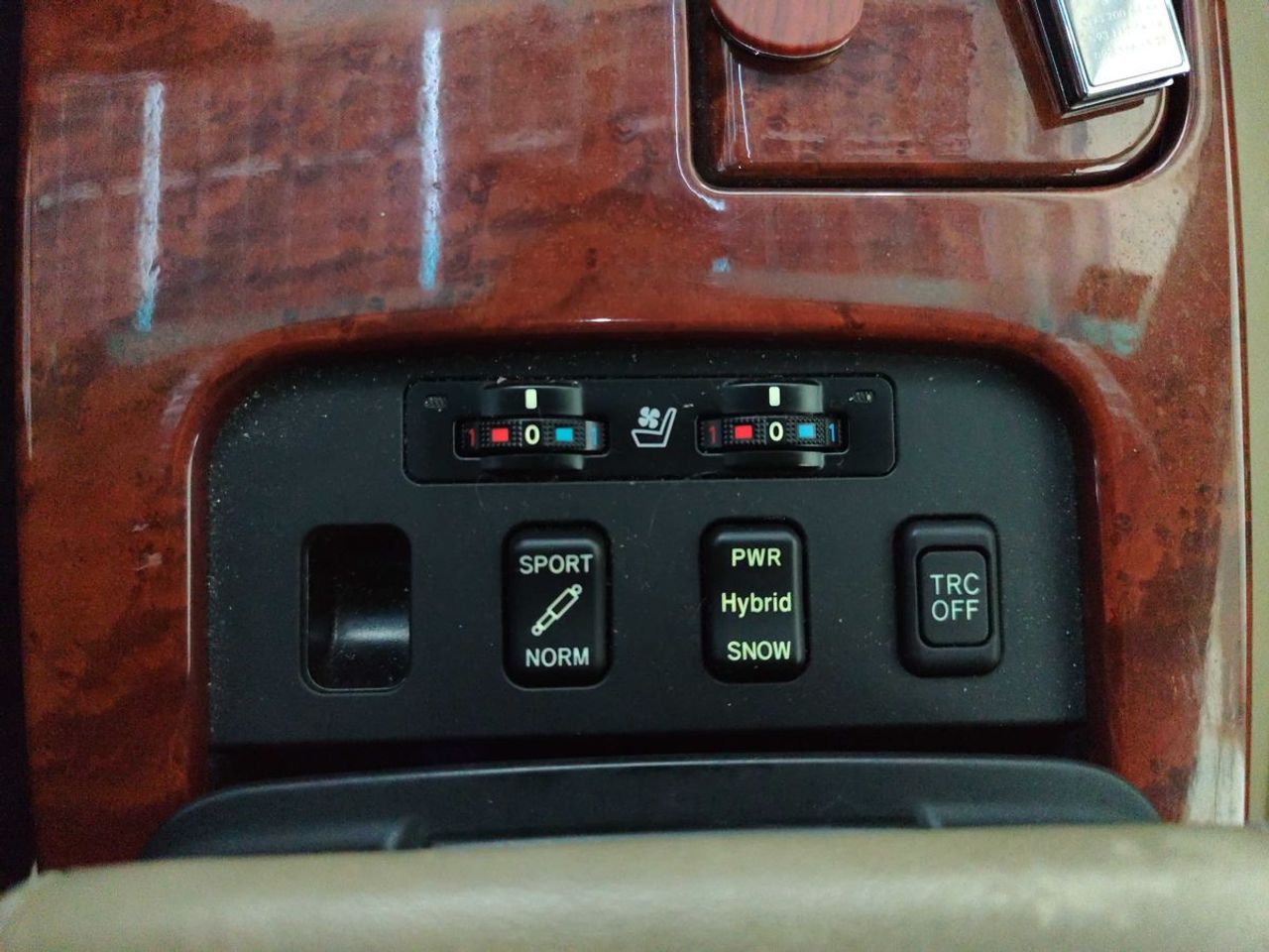 Lexus GS 450h President - Foto 7