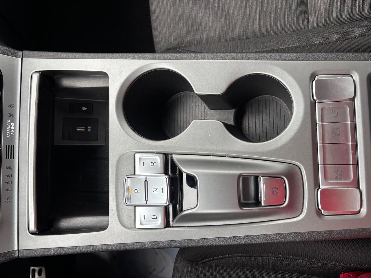 Hyundai Kona Eléctrico 150 kW (204 CV) 64 kWh Tecno - Foto 15