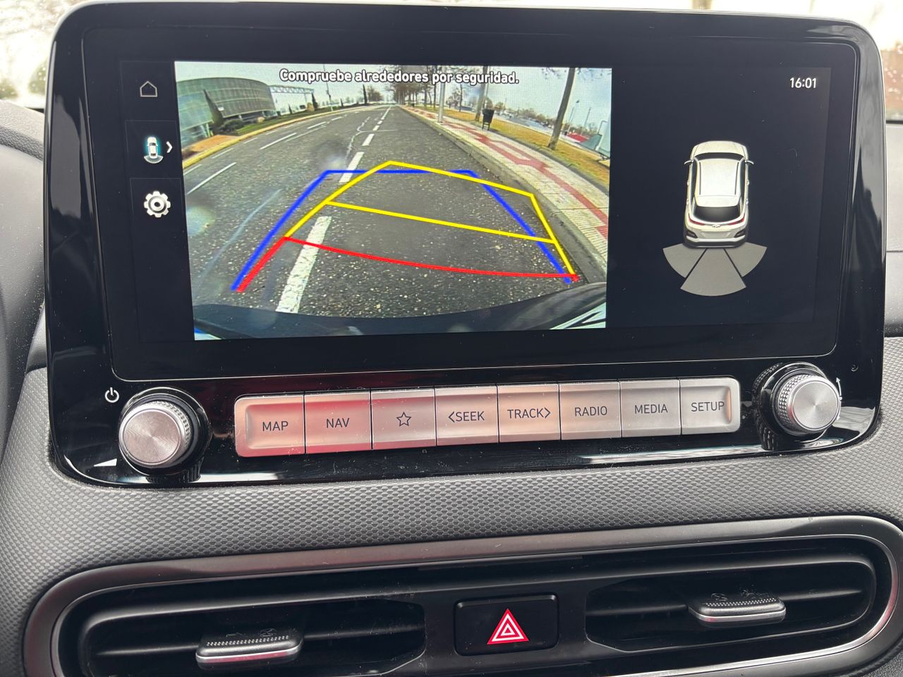 Hyundai Kona Eléctrico 150 kW (204 CV) 64 kWh Tecno - Foto 13