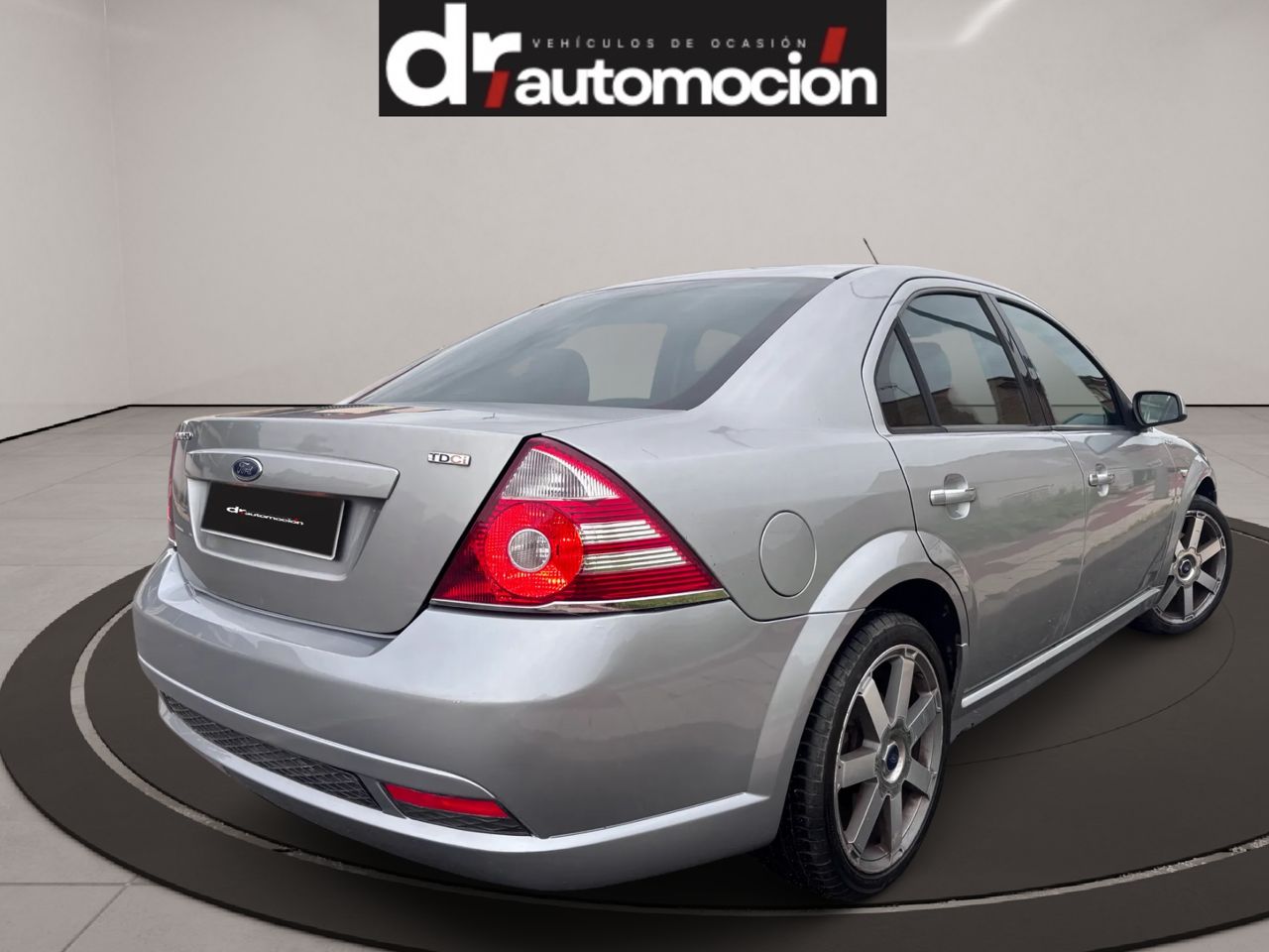 Ford Mondeo 4p Titanium 2.0 TDCi 130cv 6 vel. - Foto 5
