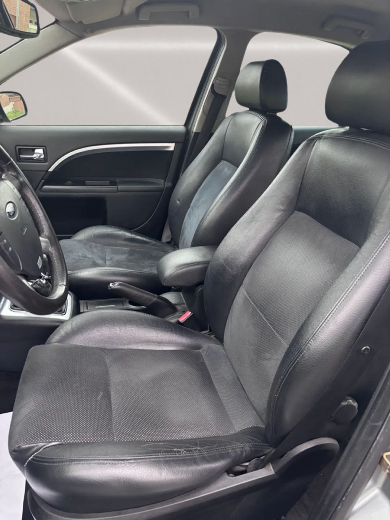 Ford Mondeo 4p Titanium 2.0 TDCi 130cv 6 vel. - Foto 9