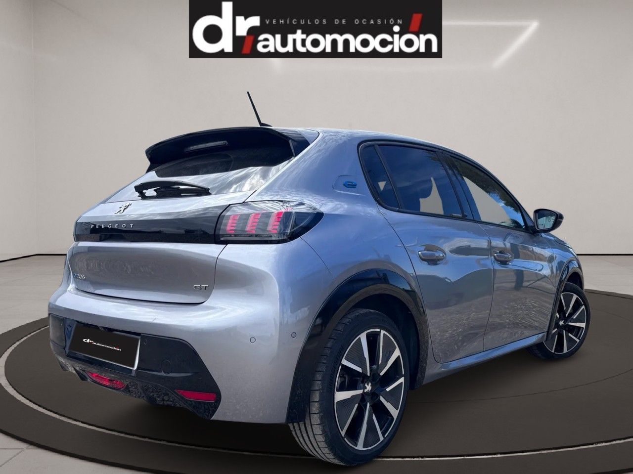 Peugeot 208 e-208 GT 100 kW - Foto 5