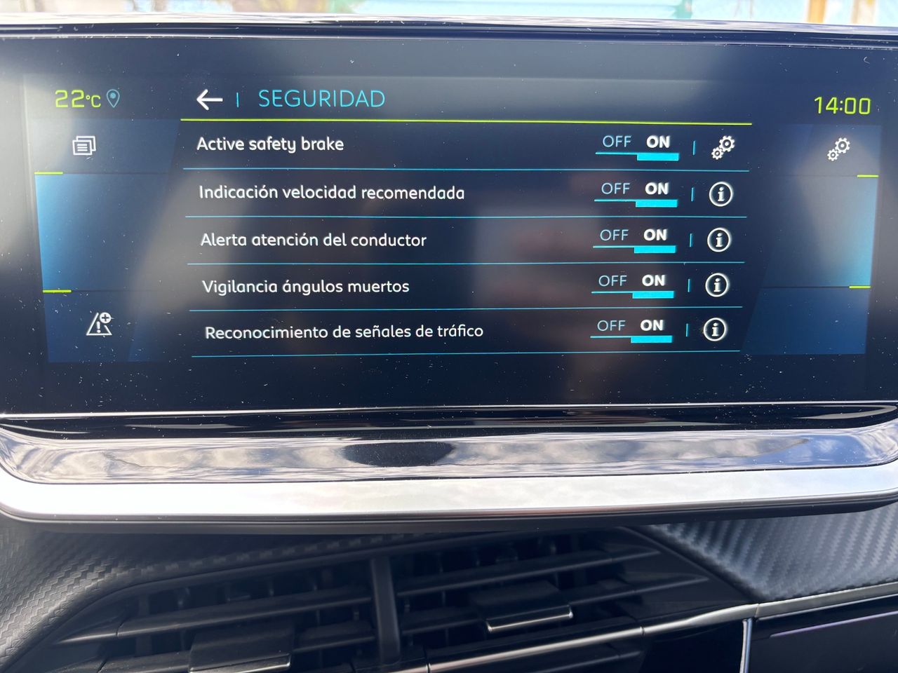 Peugeot 208 e-208 GT 100 kW - Foto 16