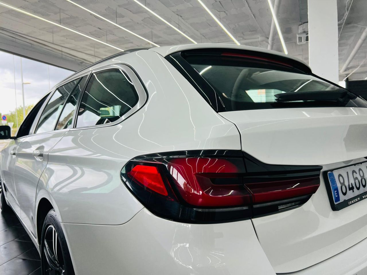 BMW Serie 5 530dA xDrive Touring 286cv - Foto 11