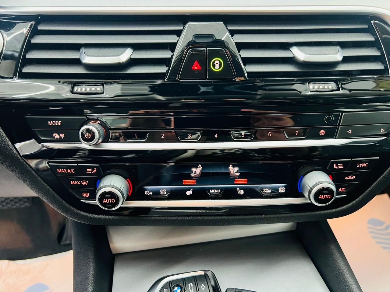 BMW Serie 5 530dA xDrive Touring 286cv - Foto 25