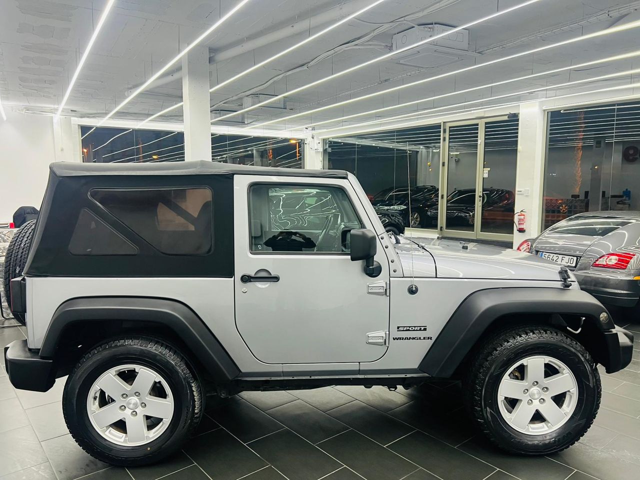 Jeep Wrangler Jeep Wrangler Unlimited 2.8 CRD Sport - Foto 8