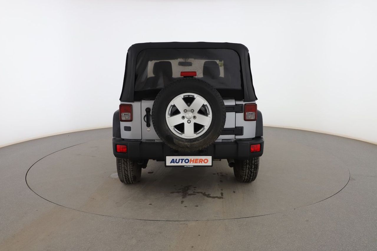 Jeep Wrangler Jeep Wrangler Unlimited 2.8 CRD Sport - Foto 5