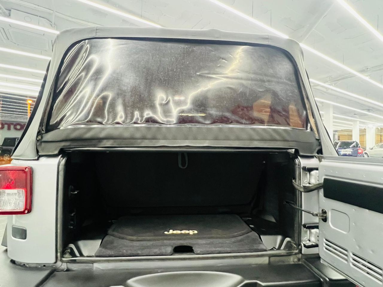 Jeep Wrangler Jeep Wrangler Unlimited 2.8 CRD Sport - Foto 24