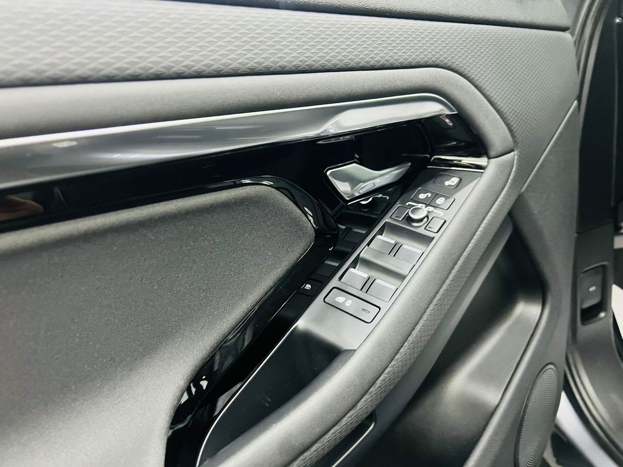 Land-Rover Range Rover Evoque 2.0D MHEV HSE AWD Aut. 150 - Foto 15