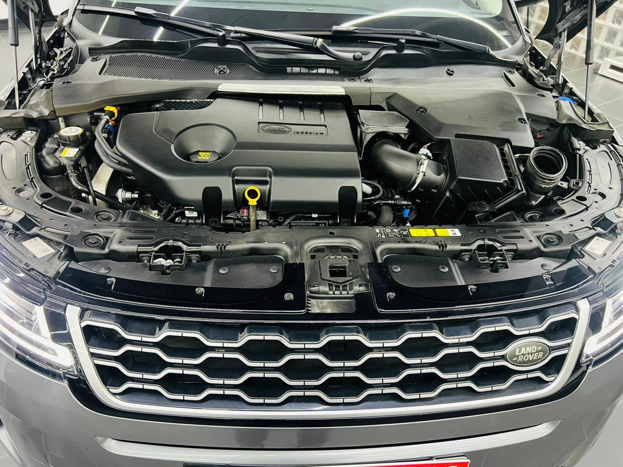 Land-Rover Range Rover Evoque 2.0D MHEV HSE AWD Aut. 150 - Foto 24