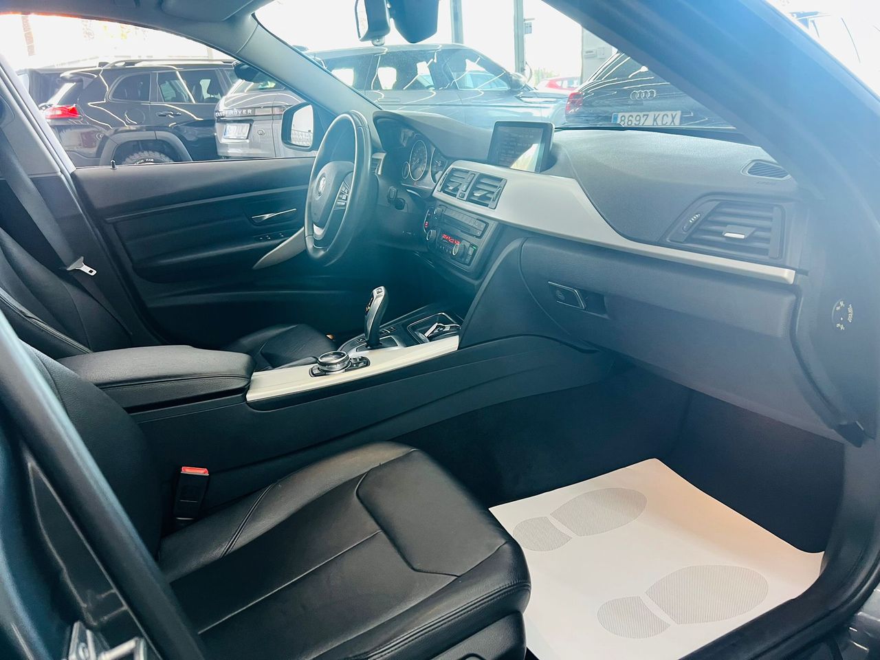 BMW Serie 3 335 XDRIVE TOURING - Foto 15