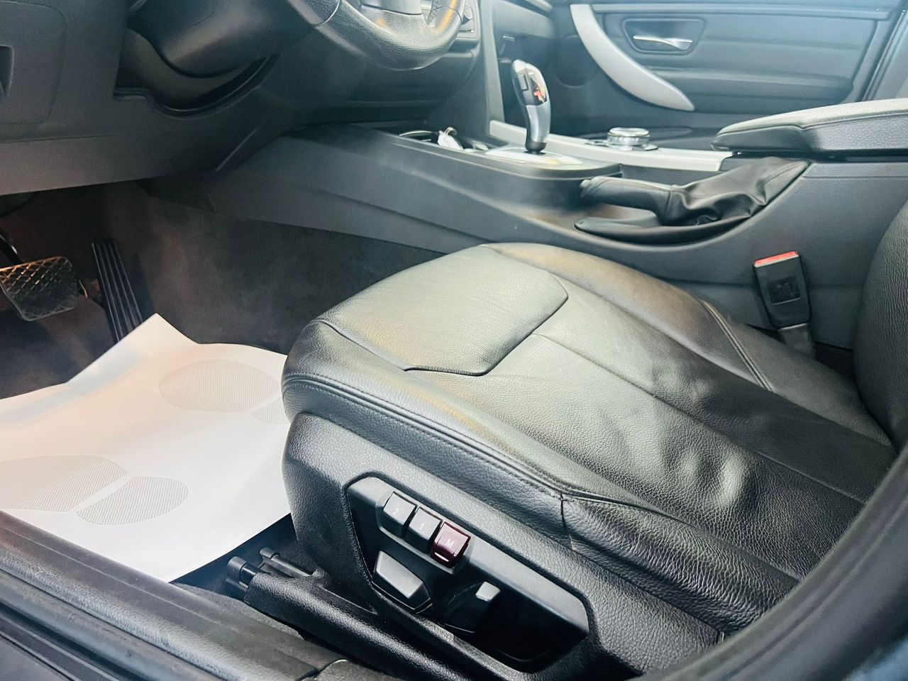 BMW Serie 3 335 XDRIVE TOURING - Foto 19