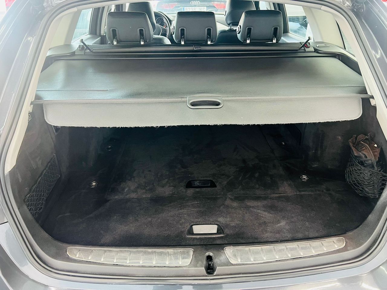 BMW Serie 3 335 XDRIVE TOURING - Foto 27