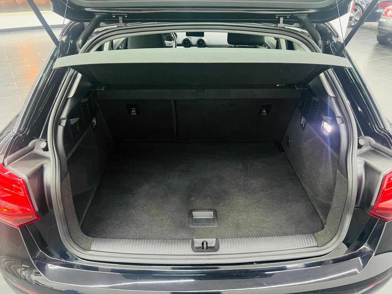 Audi Q2 design edition 2.0 TDI 140 kW (190 CV) quattro S tronic 7 vel. - Foto 27