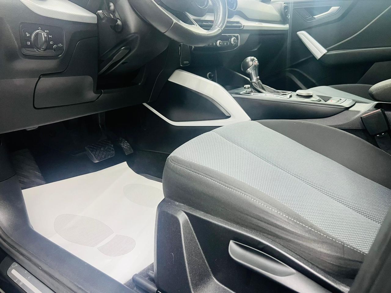 Audi Q2 design edition 2.0 TDI 140 kW (190 CV) quattro S tronic 7 vel. - Foto 19