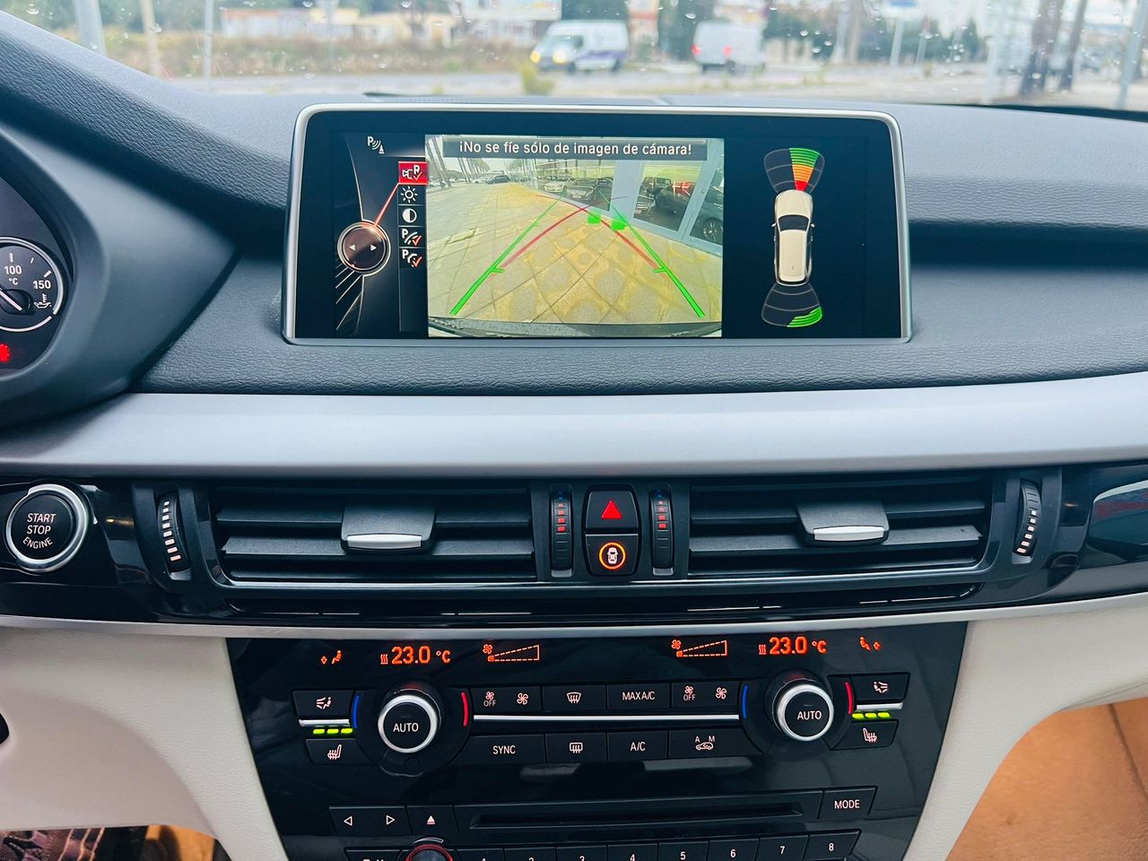 BMW X5 xDrive30d - Foto 25