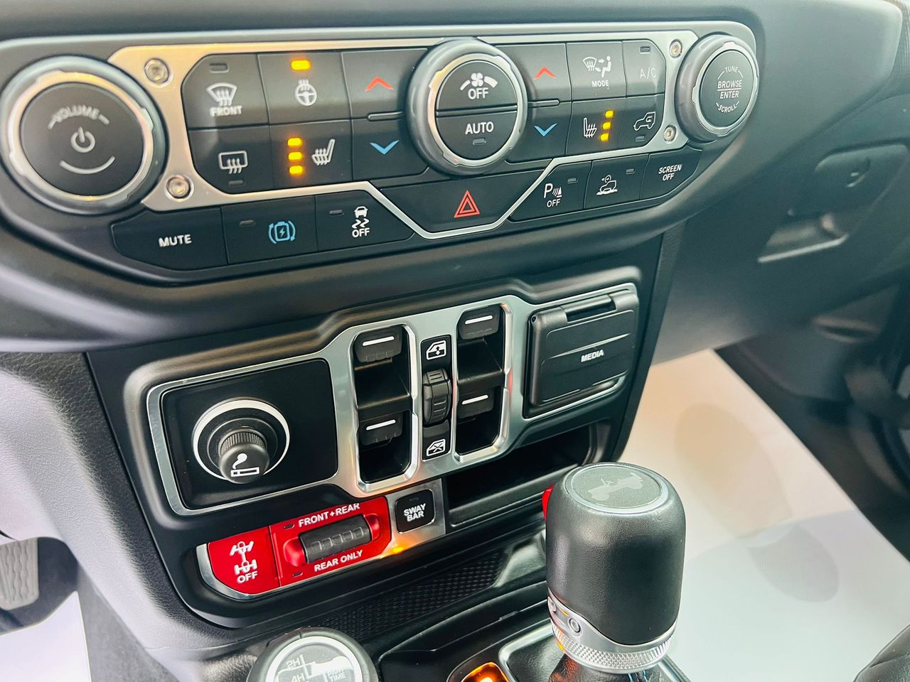 Jeep Wrangler RUBICON HYBRID+ENCHUFABLE 380 CV - Foto 25