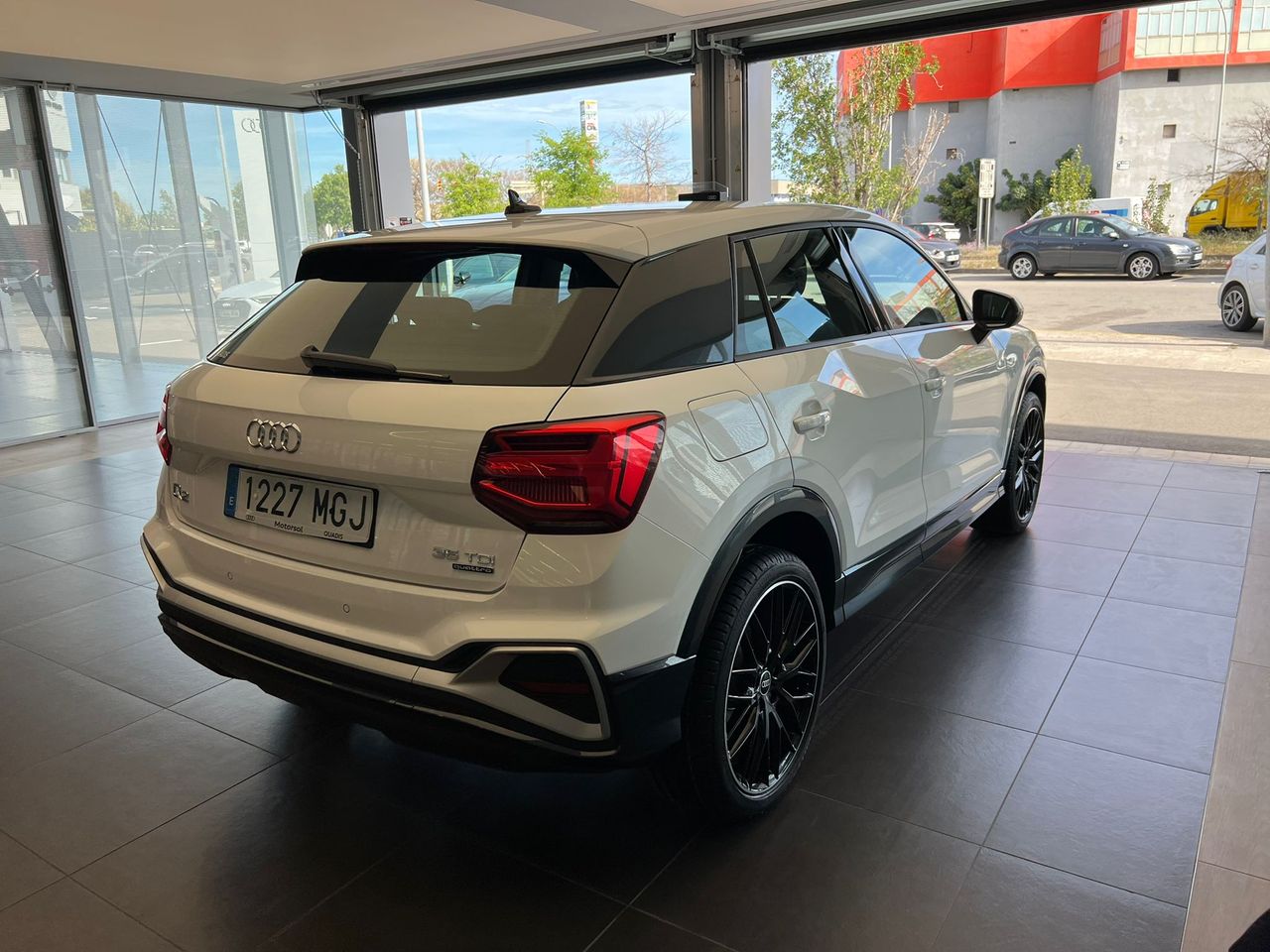 Audi Q2 S line 35 TDI 110 kW (150 CV) S tronic - Foto 36