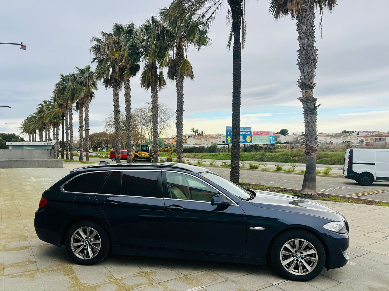 BMW Serie 5 530d xDrive Touring - Foto 9