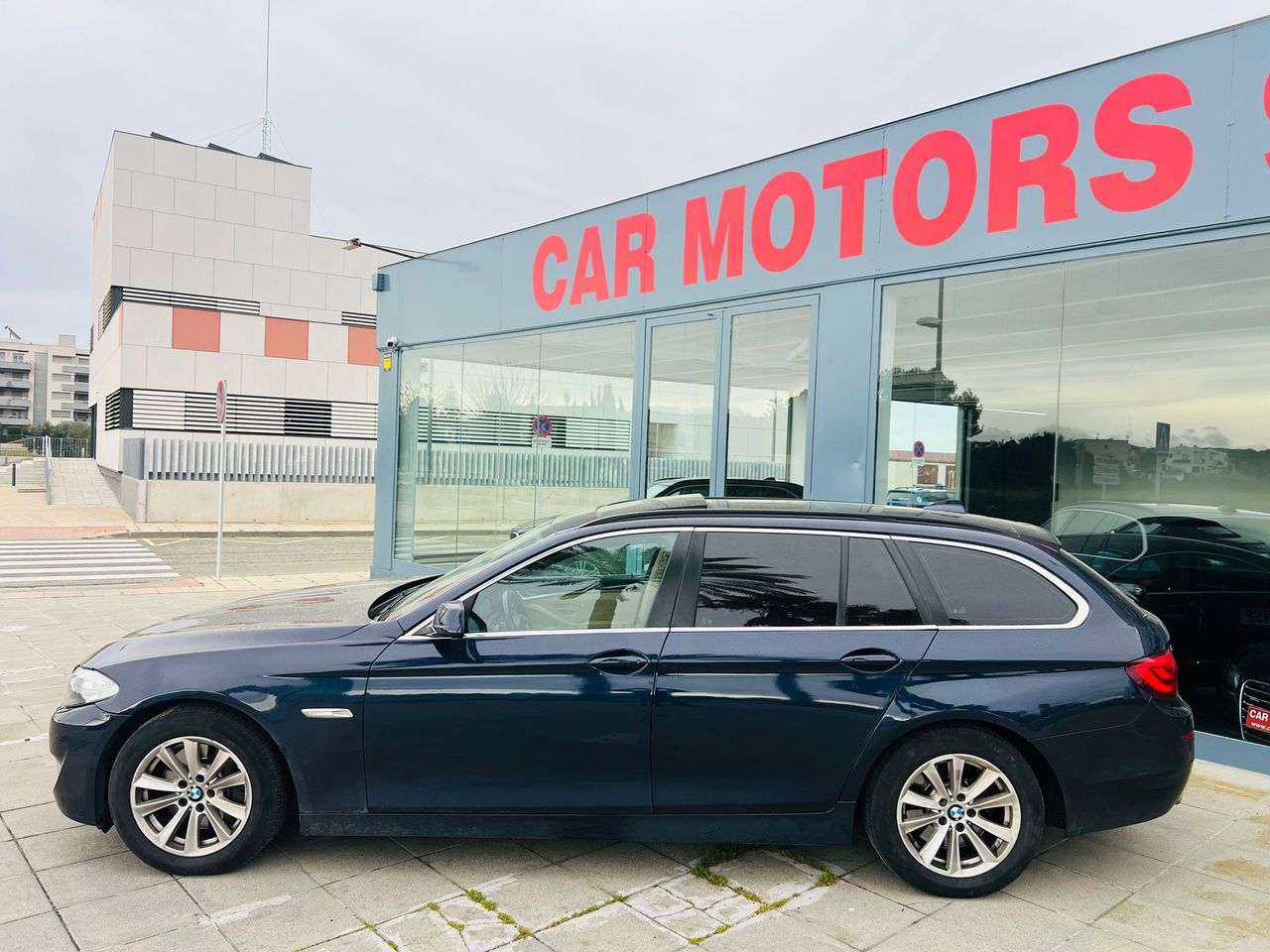 BMW Serie 5 530d xDrive Touring - Foto 8