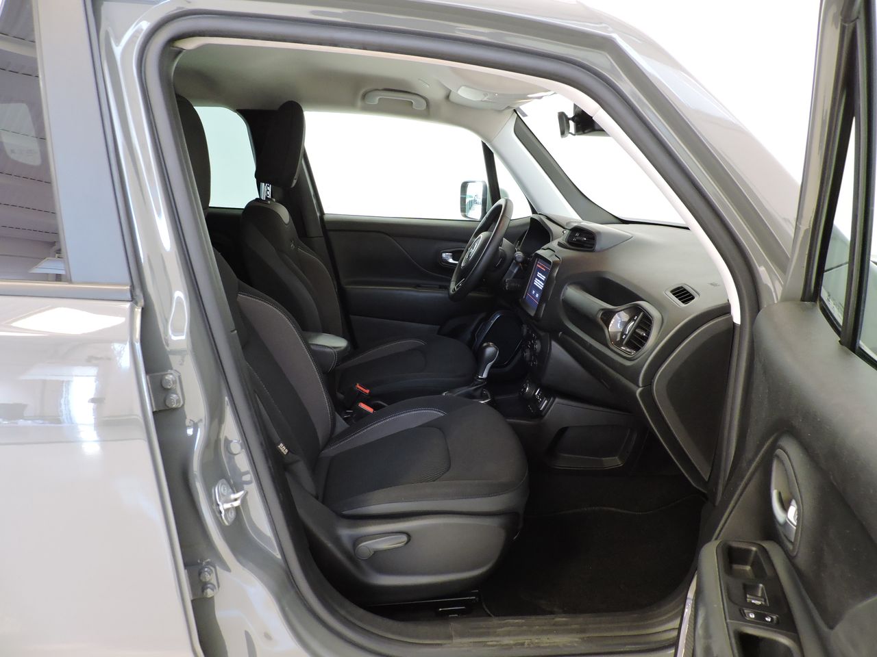 Jeep Renegade 1.3 PHEV 190cv AT Limited 4xe - Foto 10