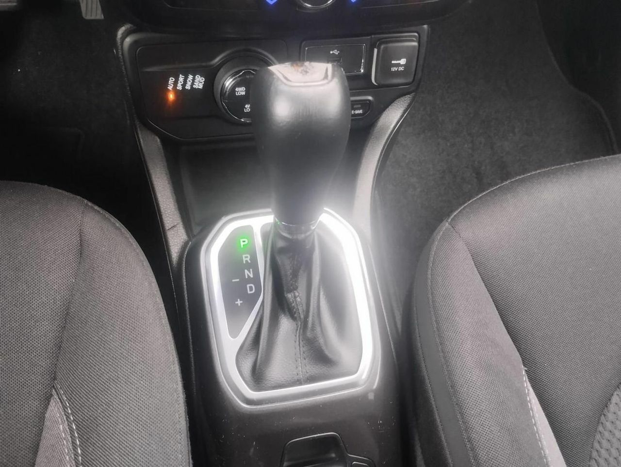 Jeep Renegade 1.3 PHEV 190cv AT Limited 4xe - Foto 12