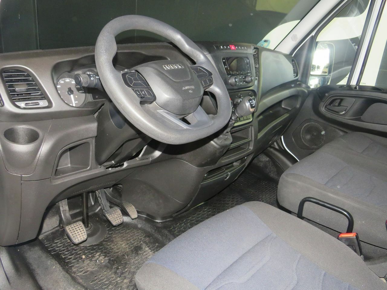 Iveco Daily 35C 16H 3450 - Foto 8