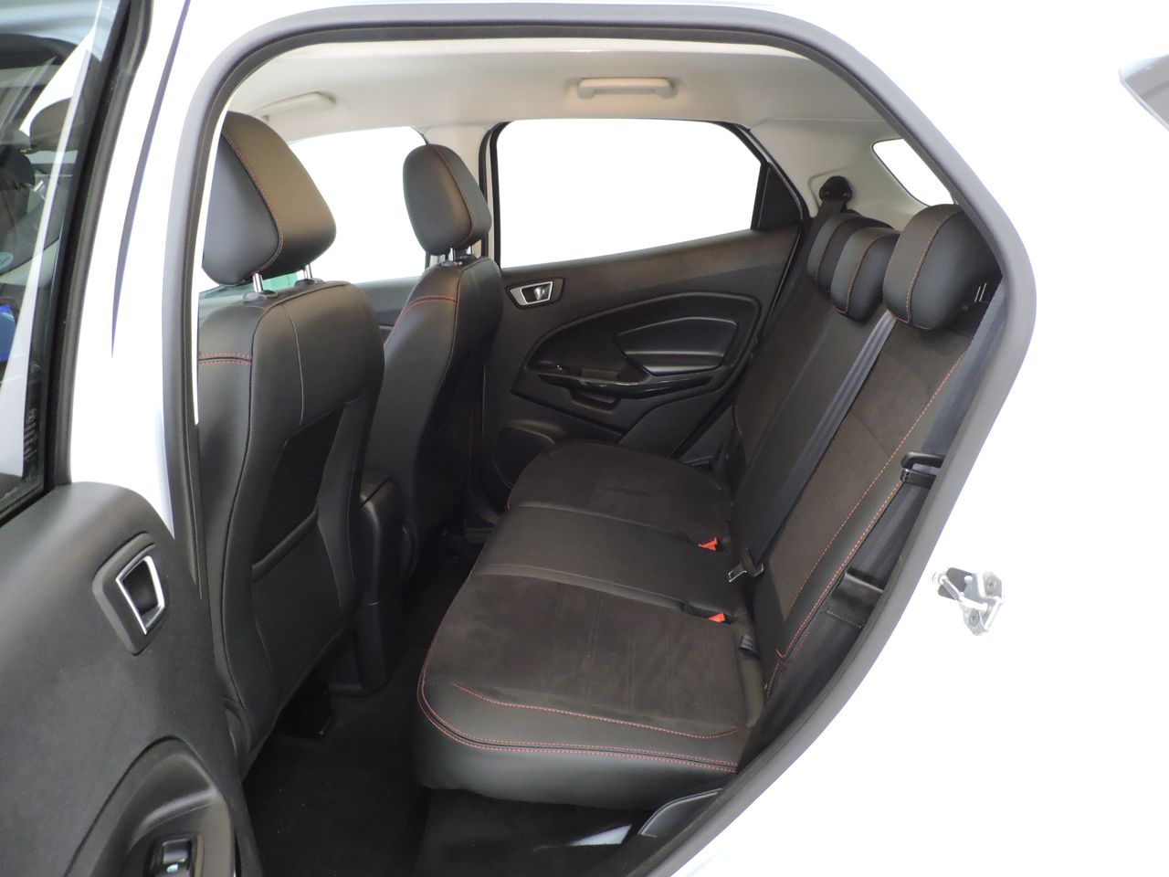 Ford Ecosport 1.0T EcoBoost 92kW 125CV SS ST Line - Foto 11