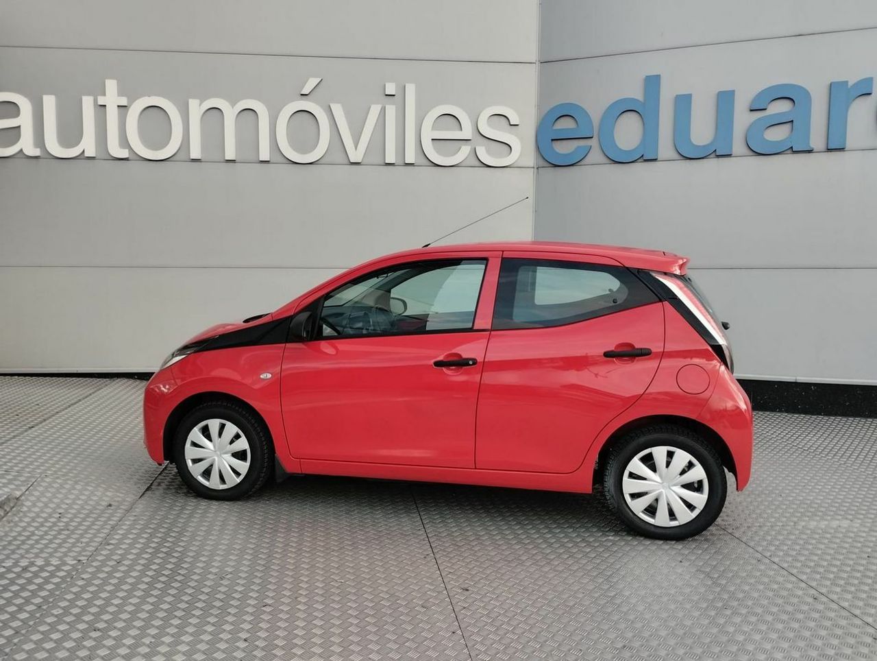 Toyota Aygo 1.0 70 xplay - Foto 7