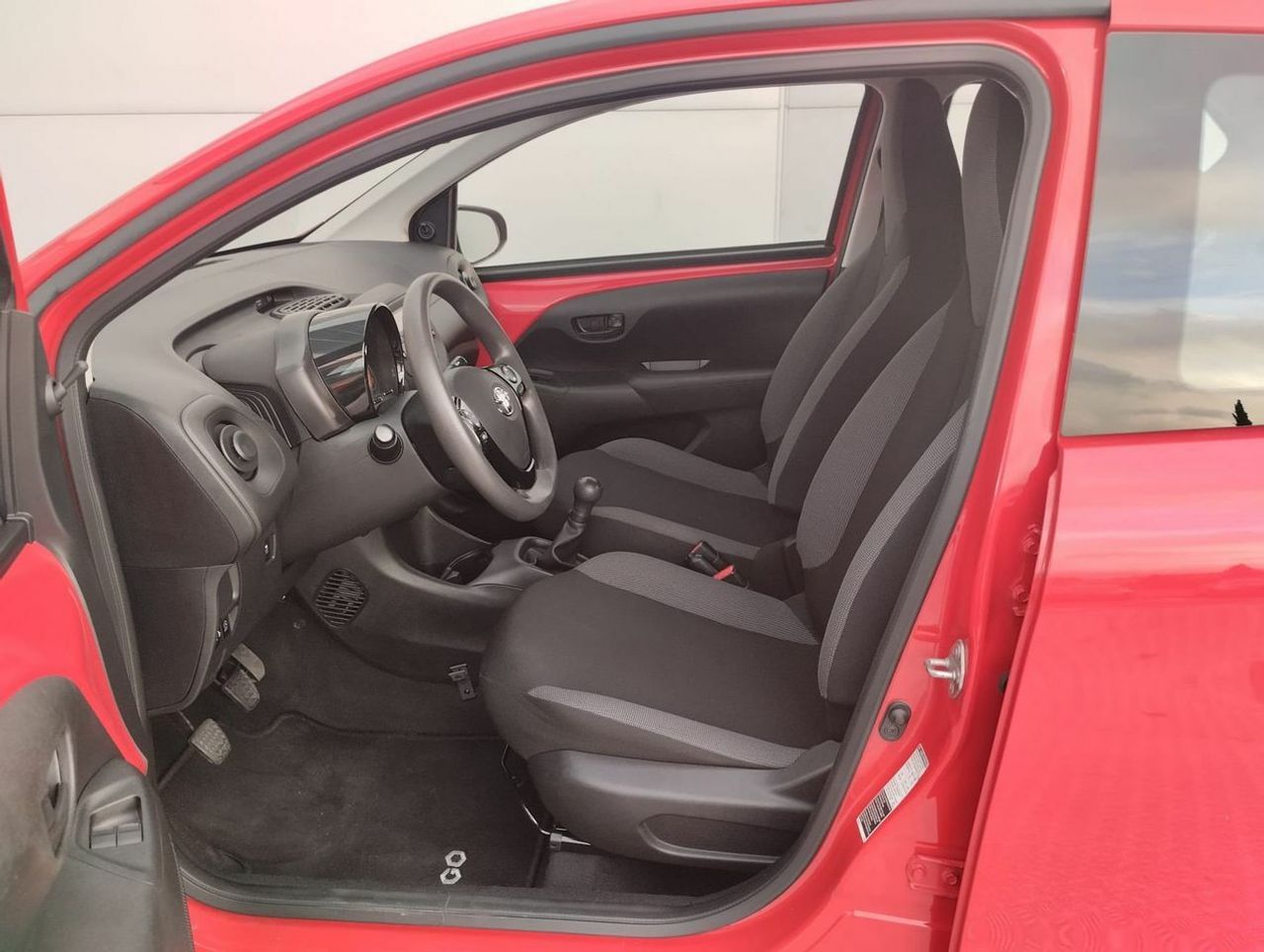 Toyota Aygo 1.0 70 xplay - Foto 10