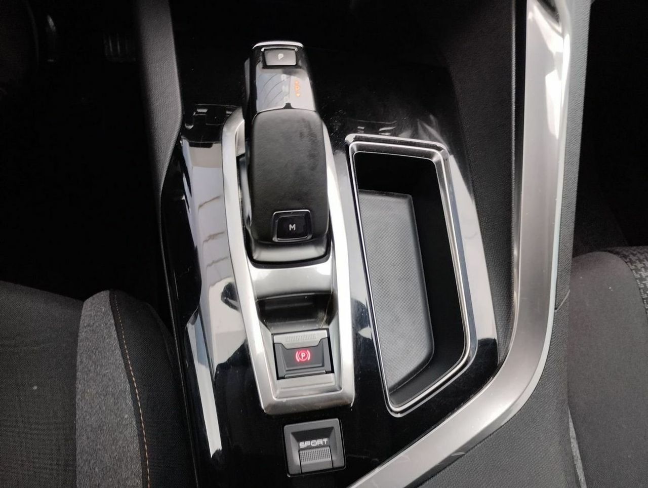 Peugeot 3008 1.5 BlueHDi 96kW SS Active Pack EAT8 - Foto 10