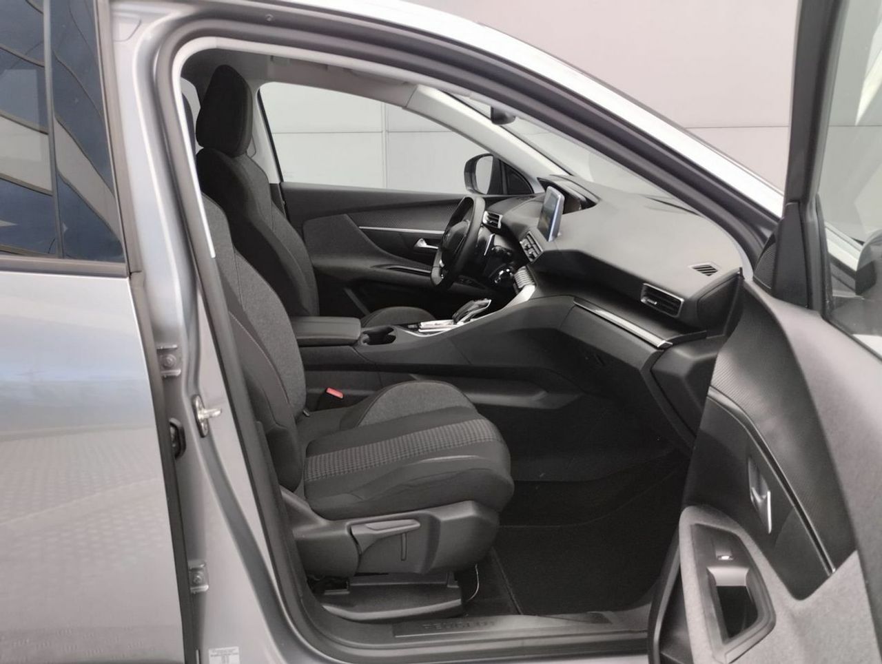 Peugeot 3008 1.5 BlueHDi 96kW SS Active Pack EAT8 - Foto 12