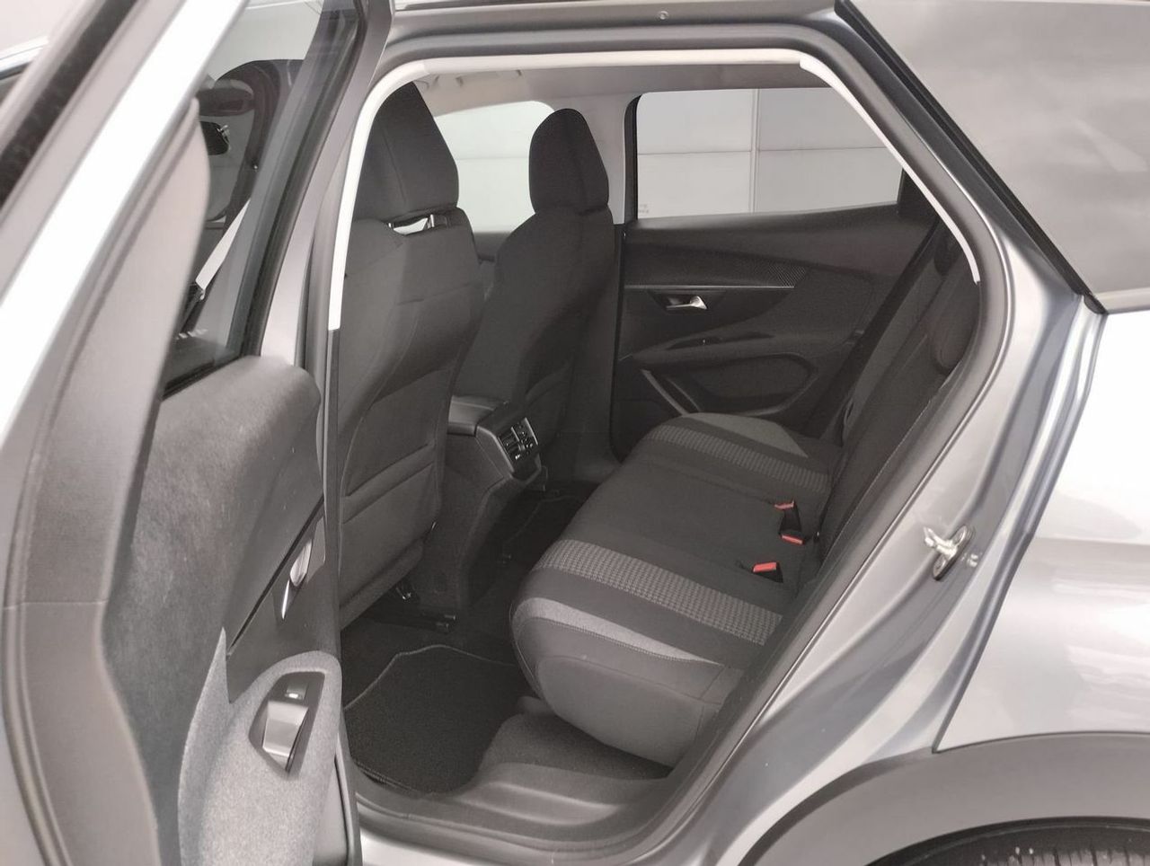 Peugeot 3008 1.5 BlueHDi 96kW SS Active Pack EAT8 - Foto 14