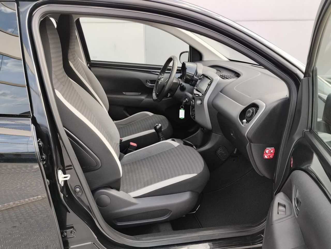 Toyota Aygo 1.0 70 xplay - Foto 13