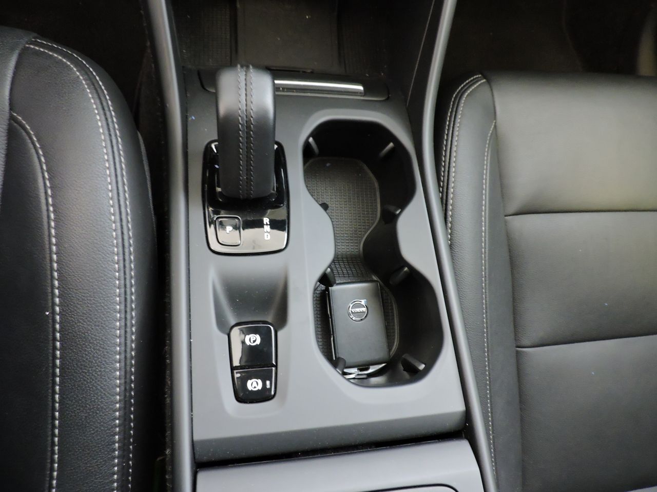 Volvo XC40 2.0 D3 Momentum Pro Auto - Foto 15