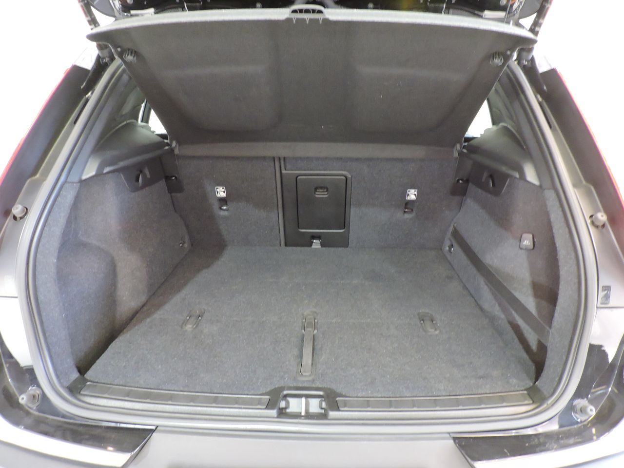 Volvo XC40 2.0 D3 Momentum Pro Auto - Foto 16