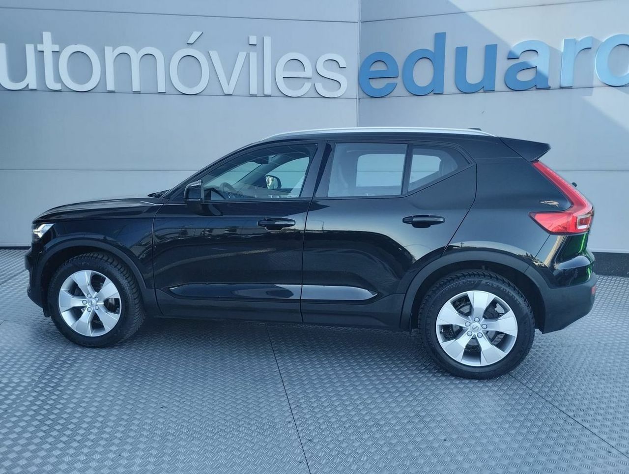 Volvo XC40 2.0 D3 Momentum Pro Auto - Foto 7