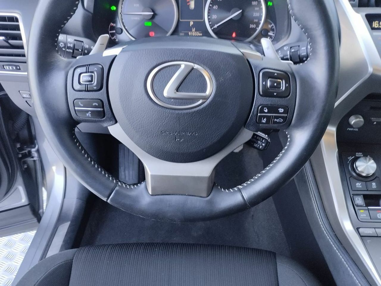 Lexus NX 2.5 300h Business 2WD - Foto 9