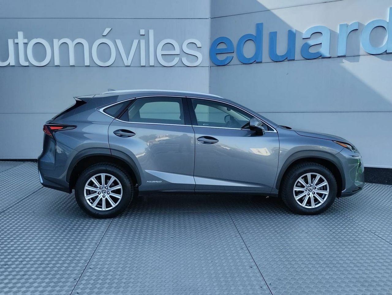 Lexus NX 2.5 300h Business 2WD - Foto 5