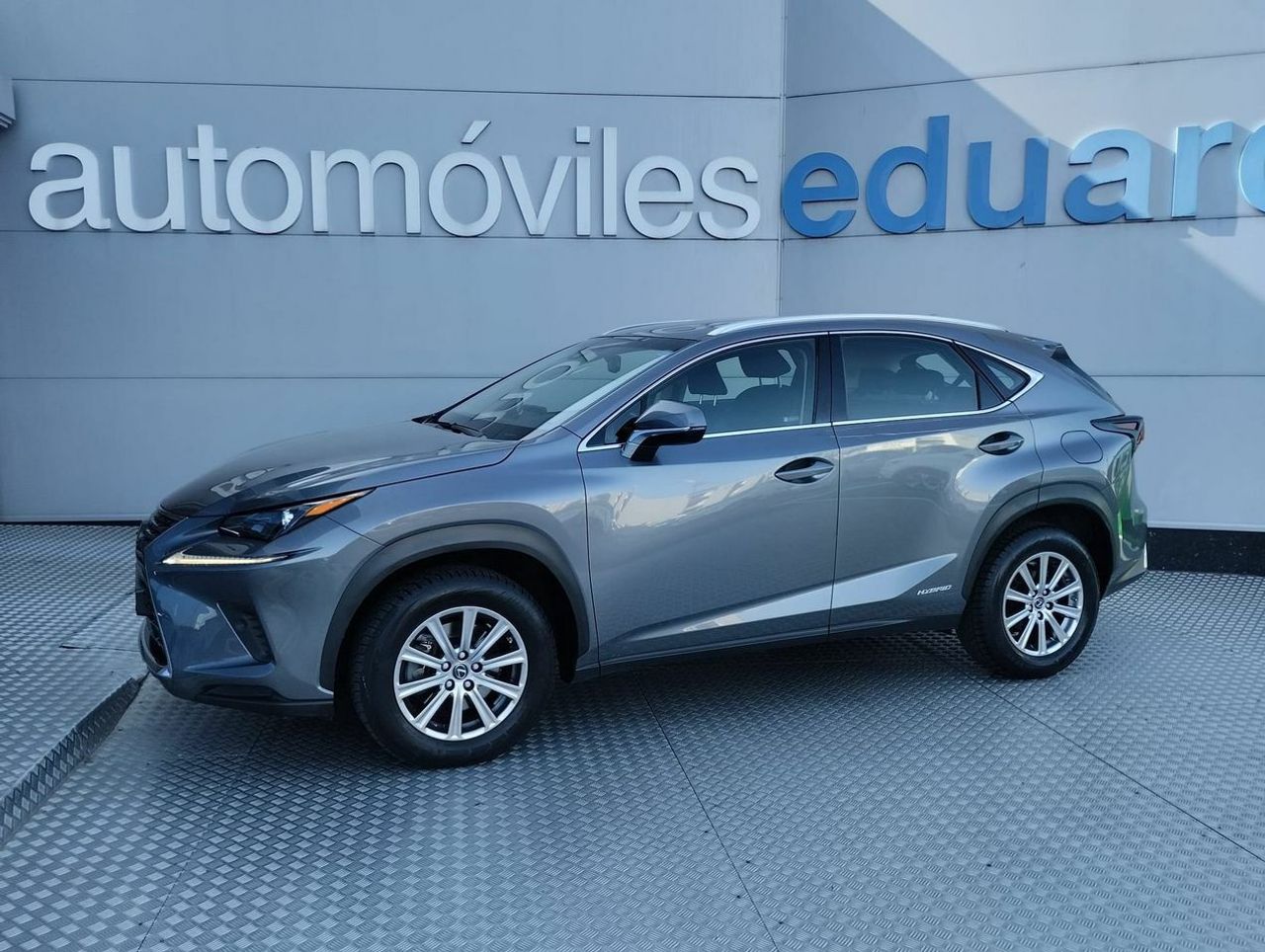 Lexus NX 2.5 300h Business 2WD - Foto 4