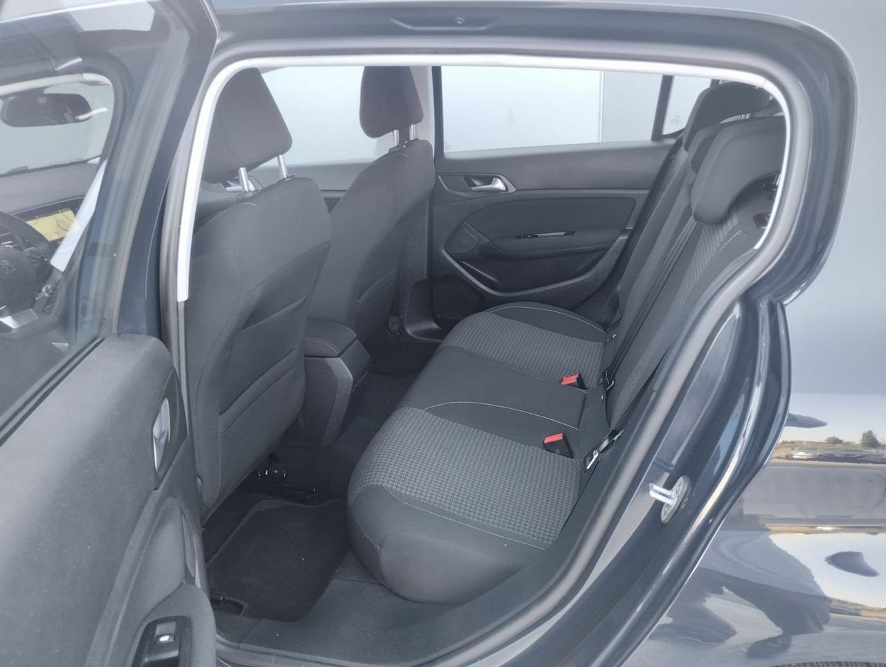 Peugeot 308 5p Style 1.5 BlueHDi 96KW 130CV Auto - Foto 11