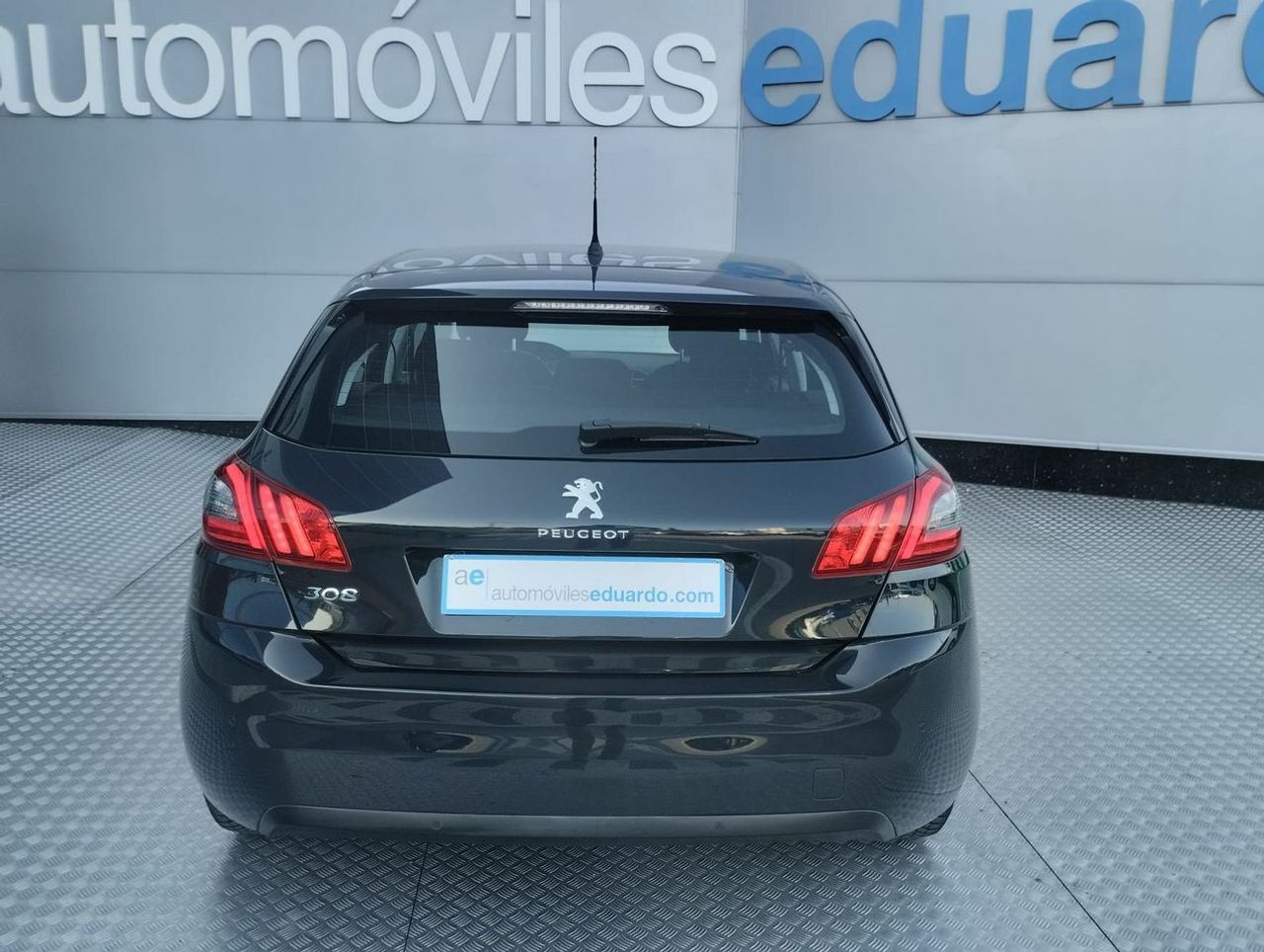 Peugeot 308 5p Style 1.5 BlueHDi 96KW 130CV Auto - Foto 6