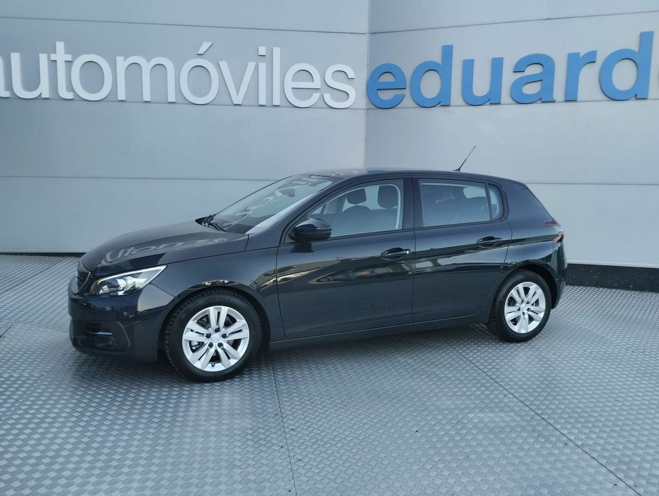 Peugeot 308 5p Style 1.5 BlueHDi 96KW 130CV Auto - Foto 4