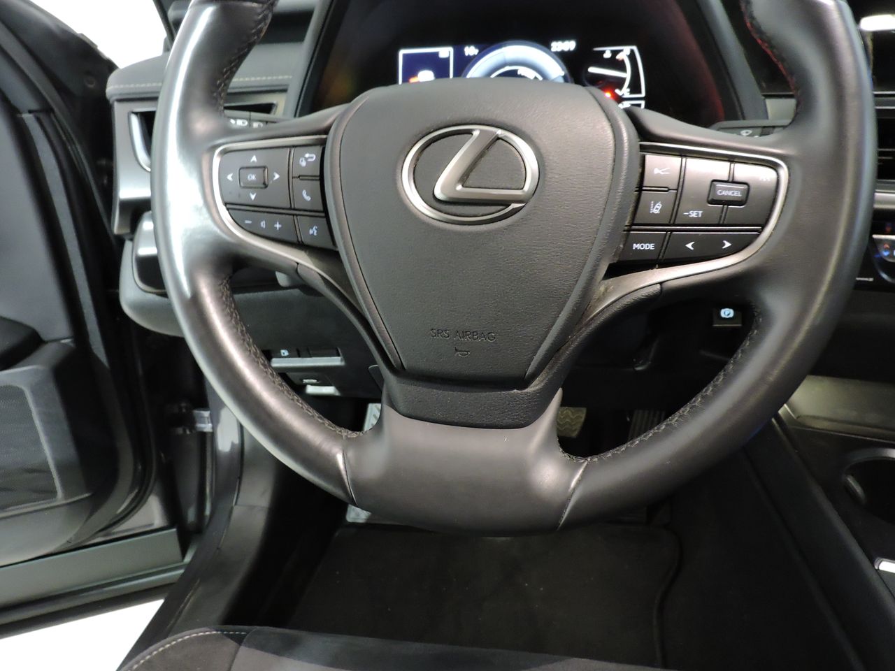 Lexus UX 2.0 250h Business - Foto 12