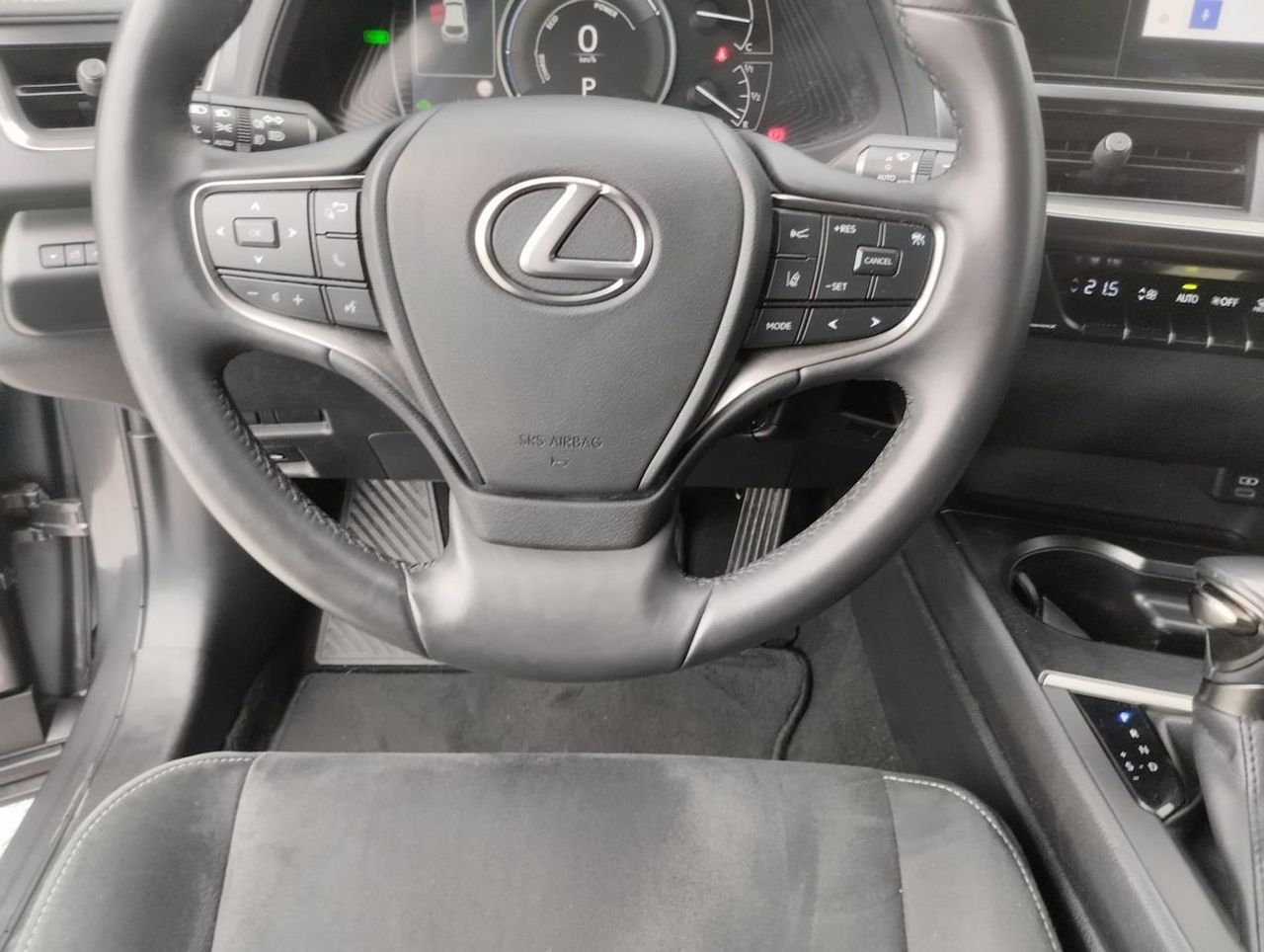 Lexus UX 2.0 250h Business - Foto 11