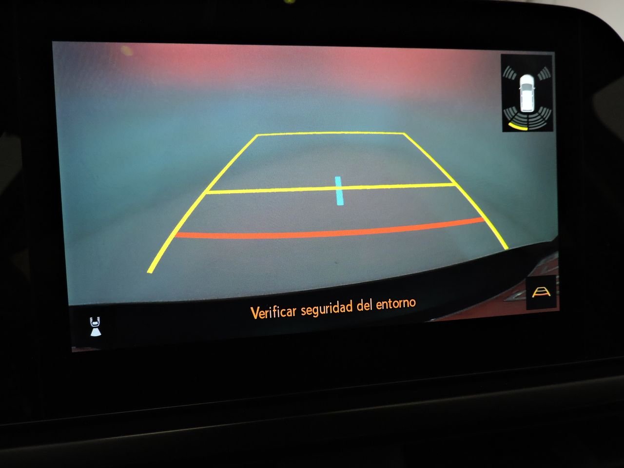 Lexus UX 2.0 250h Business - Foto 14