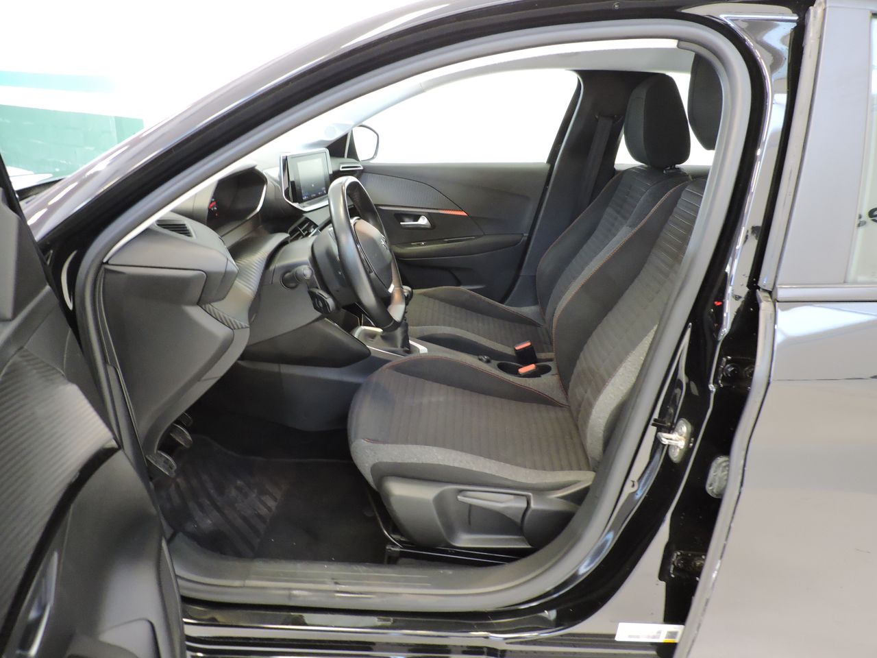 Peugeot 208 BlueHDi 73kW 100CV Active - Foto 9