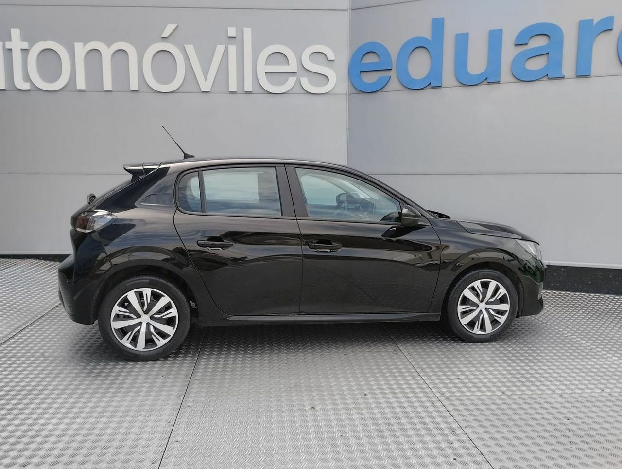 Peugeot 208 BlueHDi 73kW 100CV Active - Foto 5