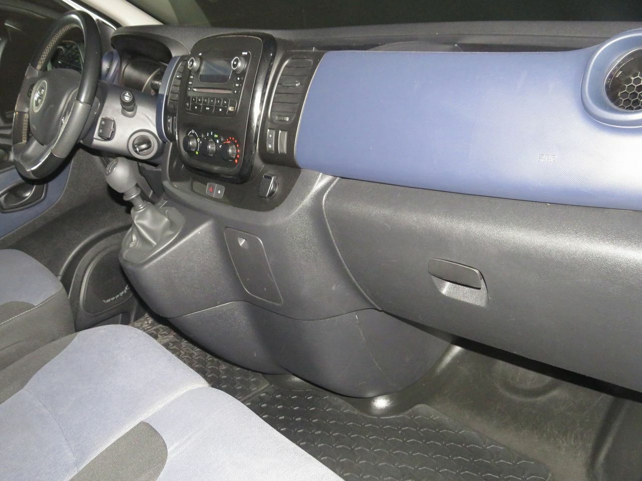 Opel Vivaro 1.6CDTI SS 92kW 125CV L1 2.9t Combi9 - Foto 10